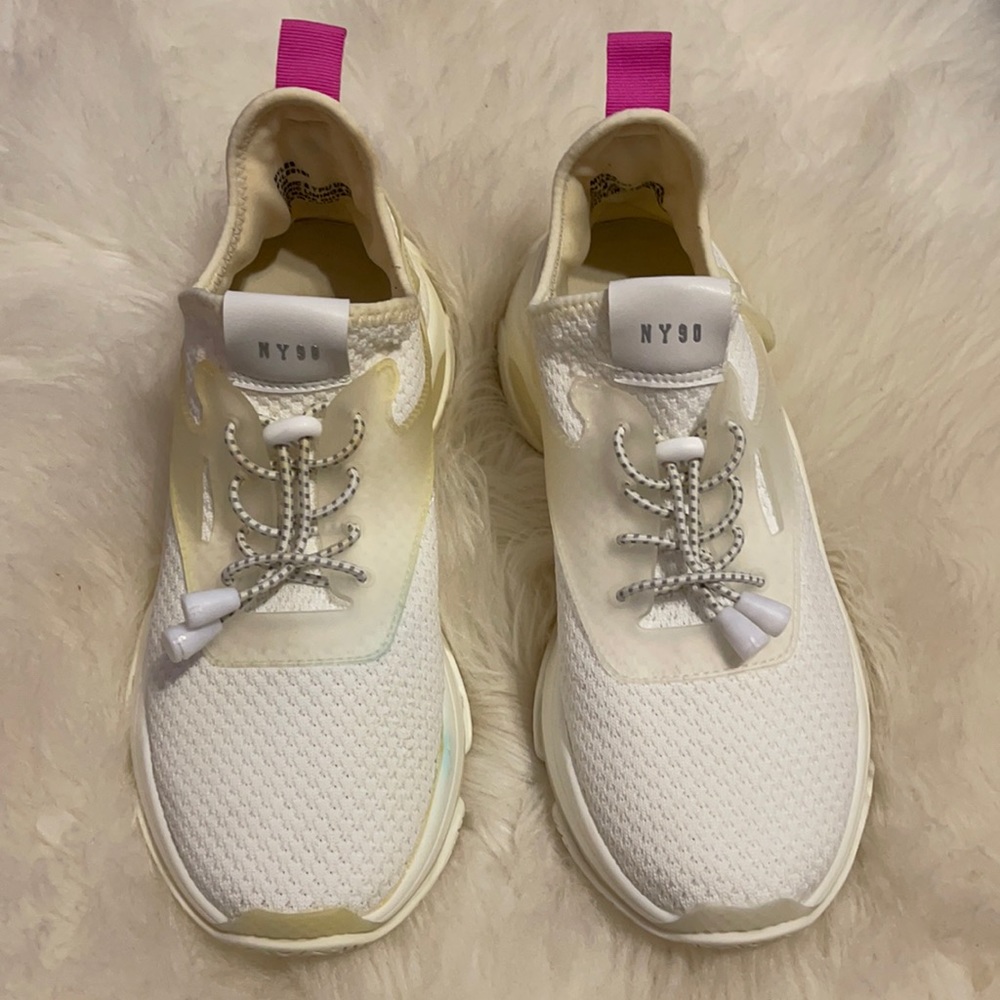 Steve Madden Sneakers